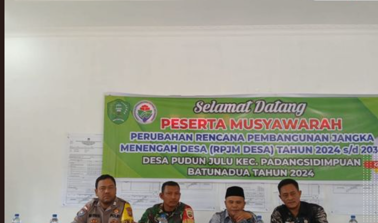 Bhabinkamtibmas Hadir di Musyawarah Desa, Dukung Pembangunan Berkelanjutan