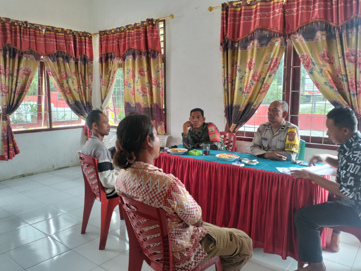 Bhabinkamtibmas Polsek Batunadua Fasilitasi mediasi Kasus pemukulan di labuhan rasoki