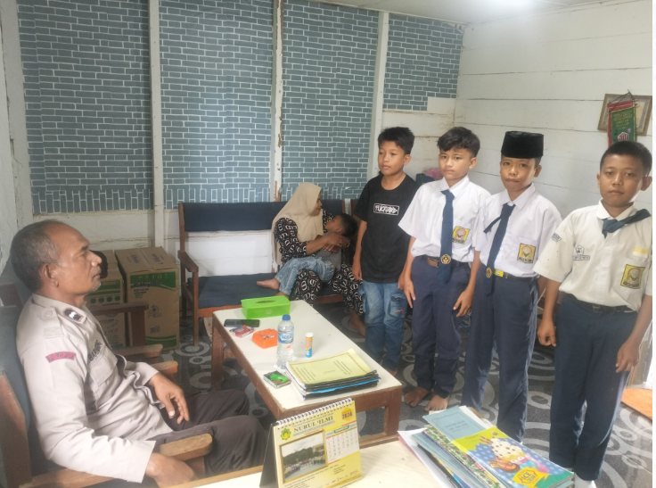 Aipda P Baringbing selesaikan Masalah bullying antar pelajar di kota Padangsidimpuan 