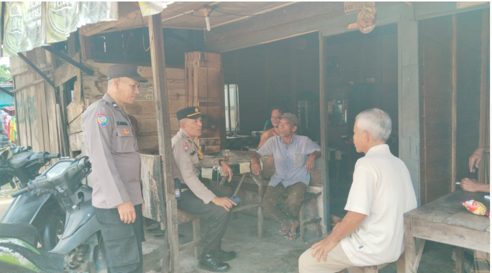 Polisi Dekat Warga, Sambang Door to Door Jaga Kondusifitas di Nusa Indah