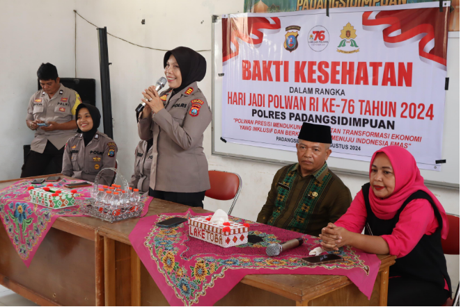 Polwan Polres Padangsidimpuan Berbagi Kasih, Gelar Bakti Kesehatan di SLB Hutaimbaru