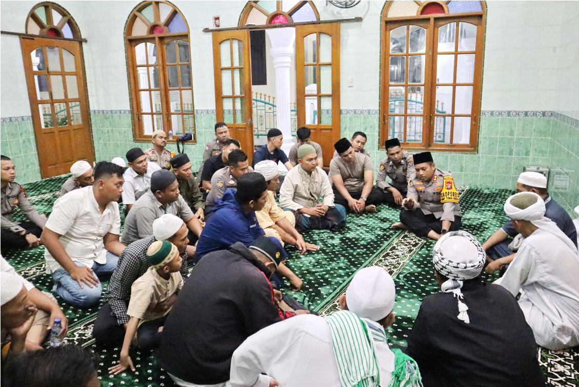 Kapolres Padangsidimpuan Tingkatkan Keimanan dengan Buka Puasa Bersama