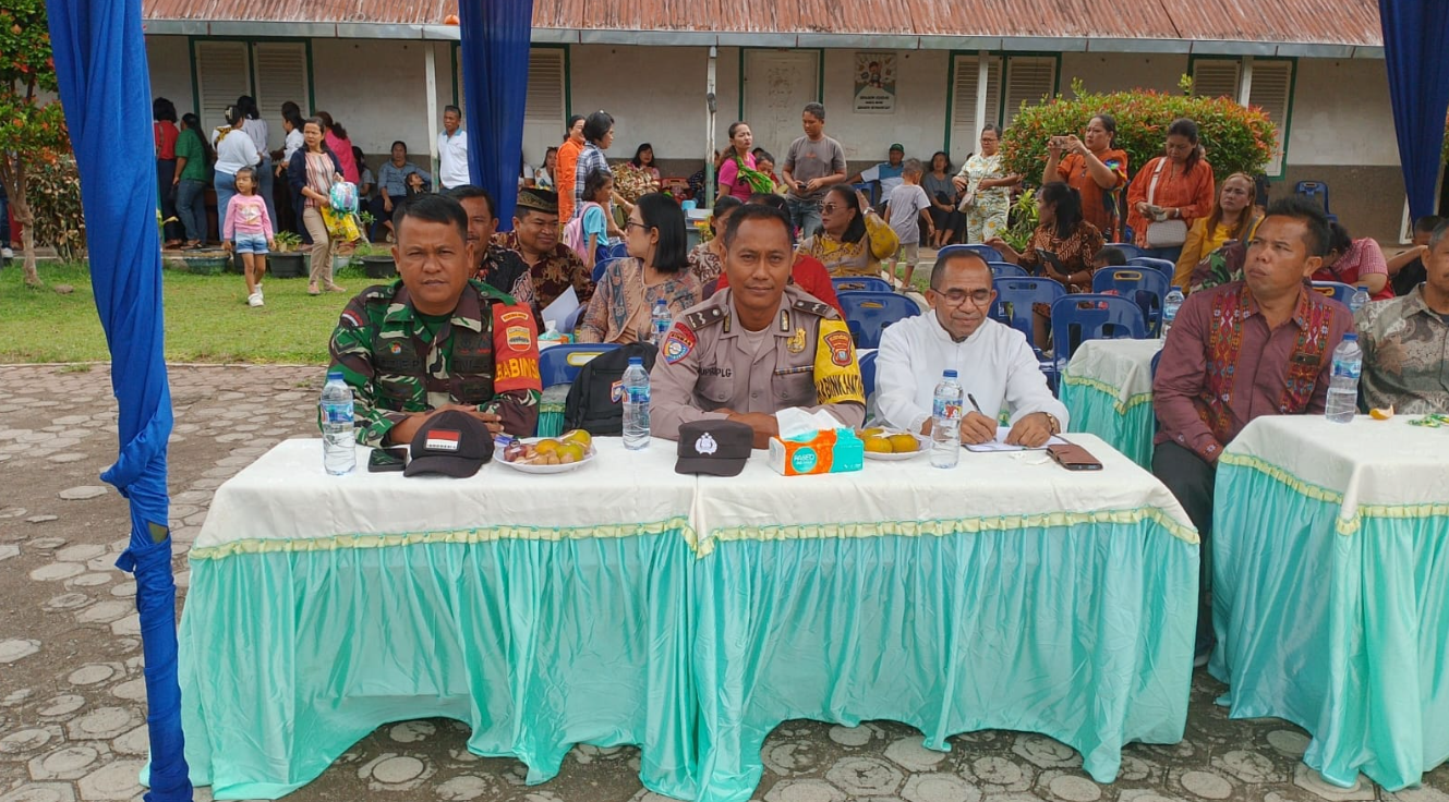Bhabinkamtibmas Hadiri Perayaan Pesta Santa Pelindung Sekolah, Berikan Motivasi kepada Siswa