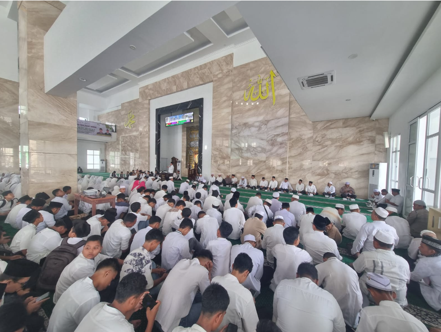 Sambut HAB Ke-79 Kemenag RI, Dzikir dan Shalawat Akbar Berlangsung Khidmat di Padangsidimpuan