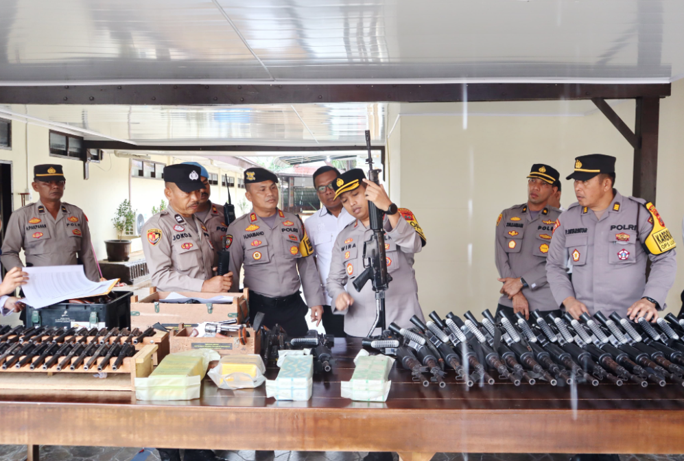 Antisipasi Potensi Penyalahgunaan, Kapolres Padangsidimpuan Cek Senpi Personel Jelang Nataru