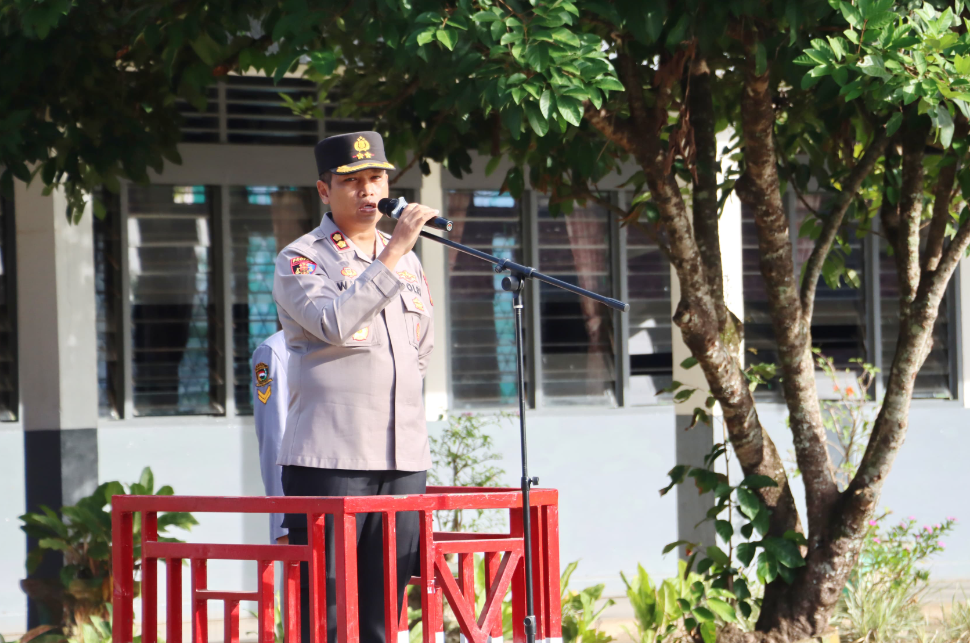 Kapolres Padangsidimpuan Bina Siswa SMA N 3, Tanamkan Cita-Cita Generasi Emas 2045