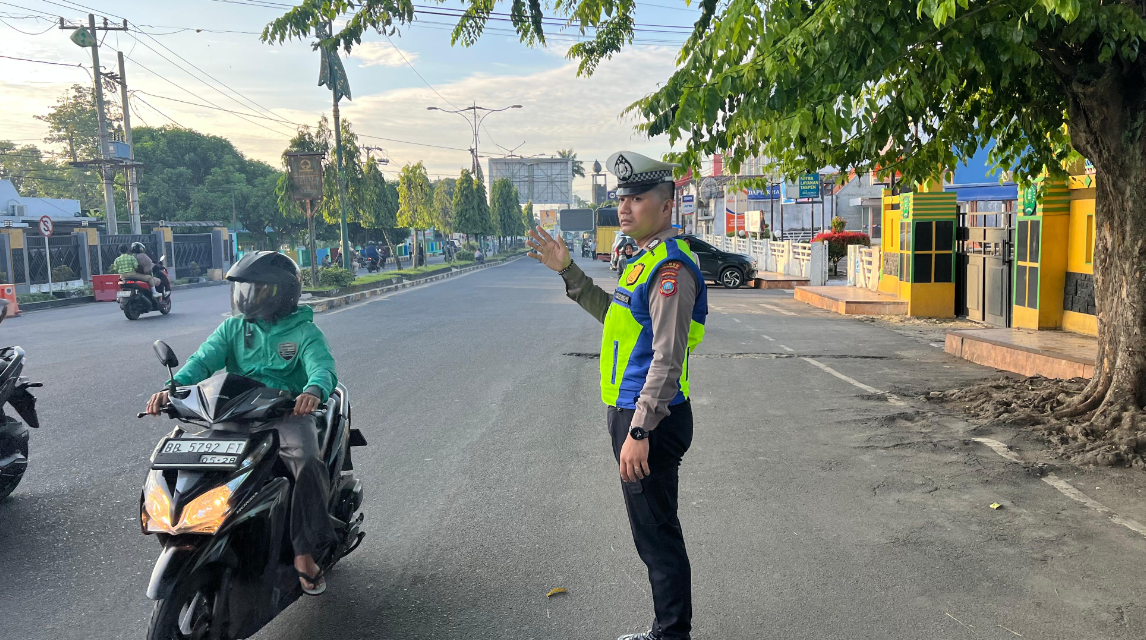 Polres Padangsidimpuan Gelar Strong Point di Titik Rawan Macet Pagi Hari Ini