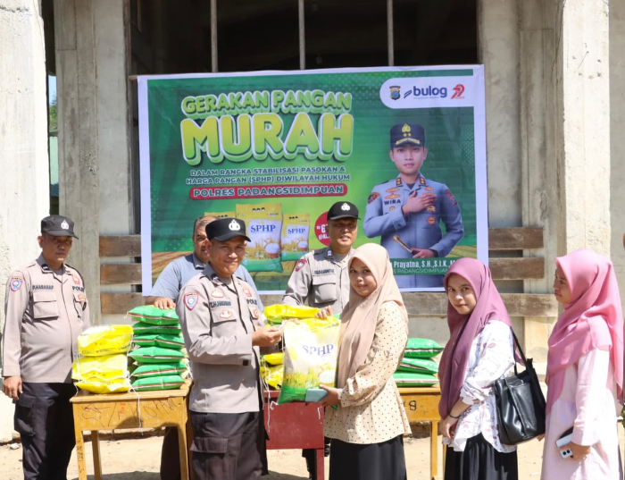 Polres Padangsidimpuan Hadir di Tengah Masyarakat, Gelar Pangan Murah Bantu Warga Batunadua