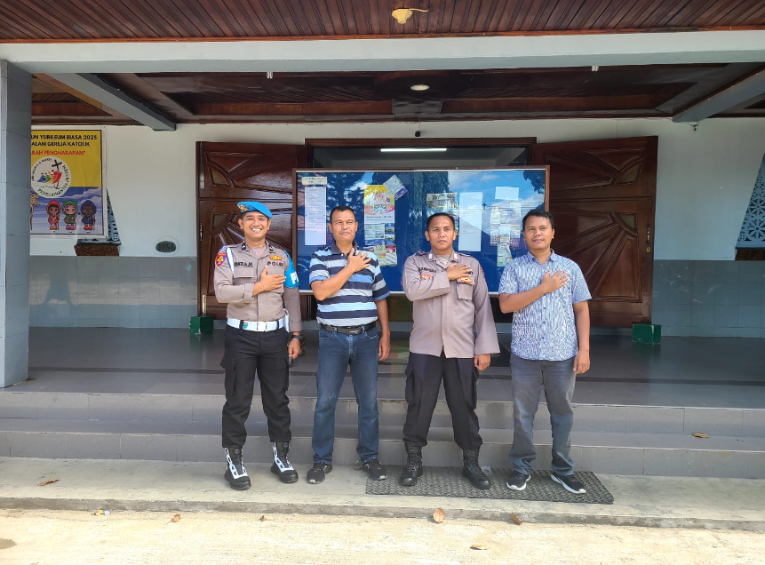 Jamin Kekhidmatan Ibadah, Patroli Personil Polres Padangsidimpuan ke Gereja Katolik