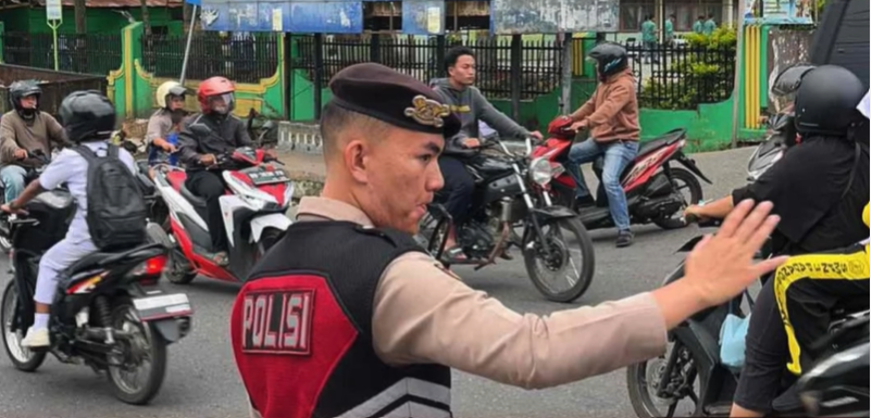 Sat Samapta Polres Padangsidimpuan Jaga Ketertiban Lalu Lintas dengan Strong Point Pagi