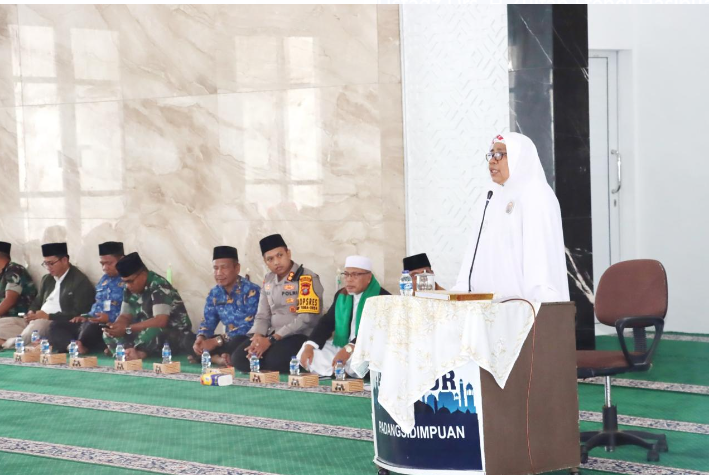 Kapolres Padangsidimpuan Hadiri Pengajian Akbar Al-Ikhlas Memperingati Maulid Nabi Muhammad SAW