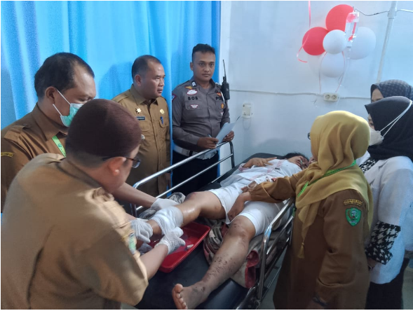 Tabrakan septor Vs Angkutan Umum di Batunadua ditangani cepat Satlantas Polres Padangsidimpuan 