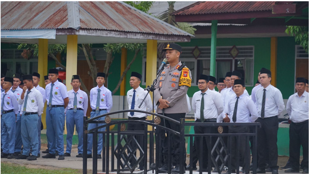 Kapolres Padangsidimpuan Sambangi MAN 1, Tekankan Bahaya Bullying dan Motivasi Siswa