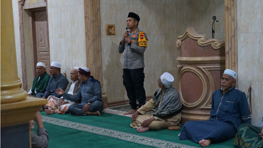 Serap Aspirasi Masyarakat, Kapolres Padangsidimpuan Aktifkan program  Subuh Keliling 